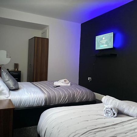 Hotel Royal Блекбърн Екстериор снимка