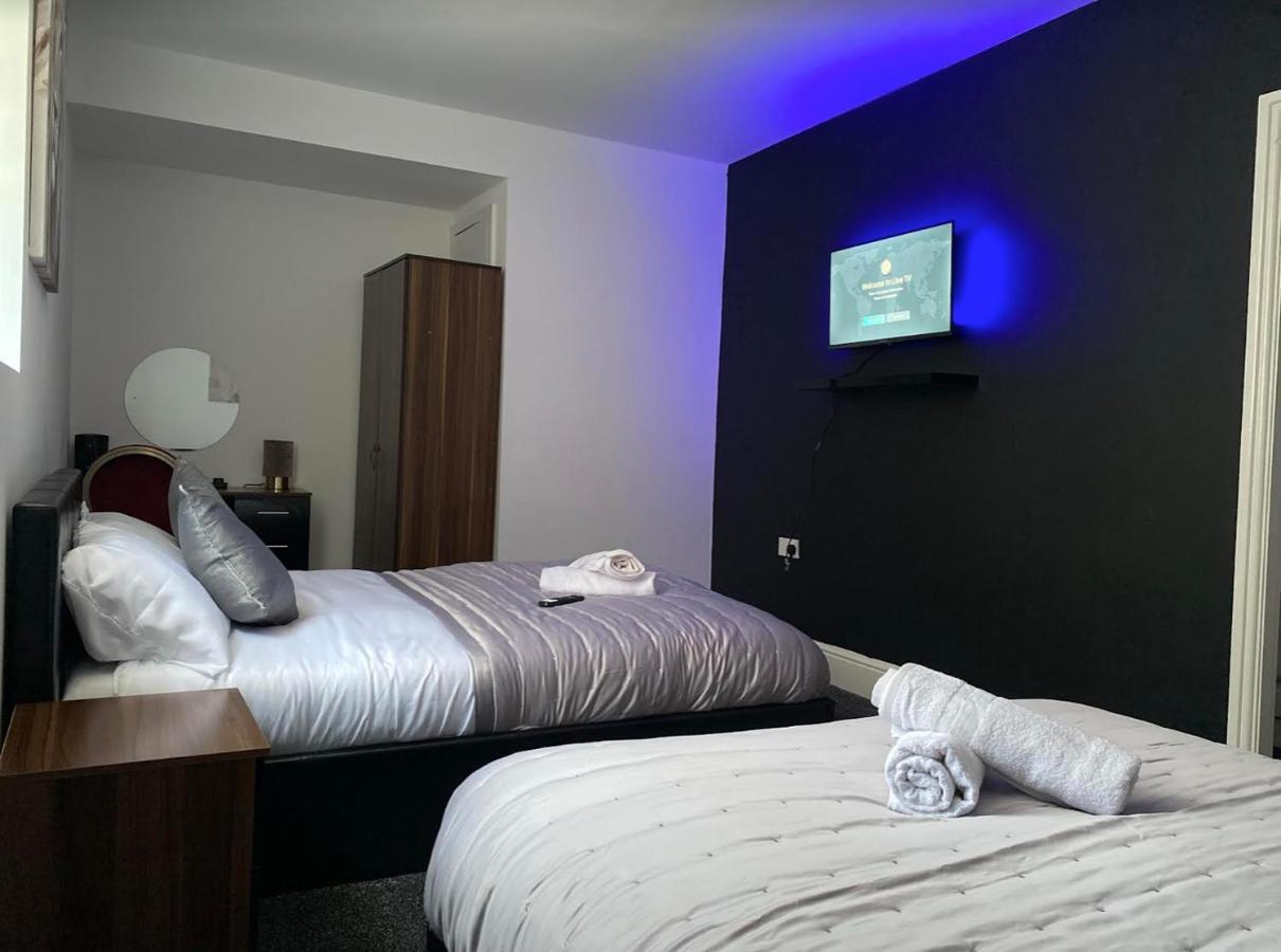 Hotel Royal Блекбърн Екстериор снимка