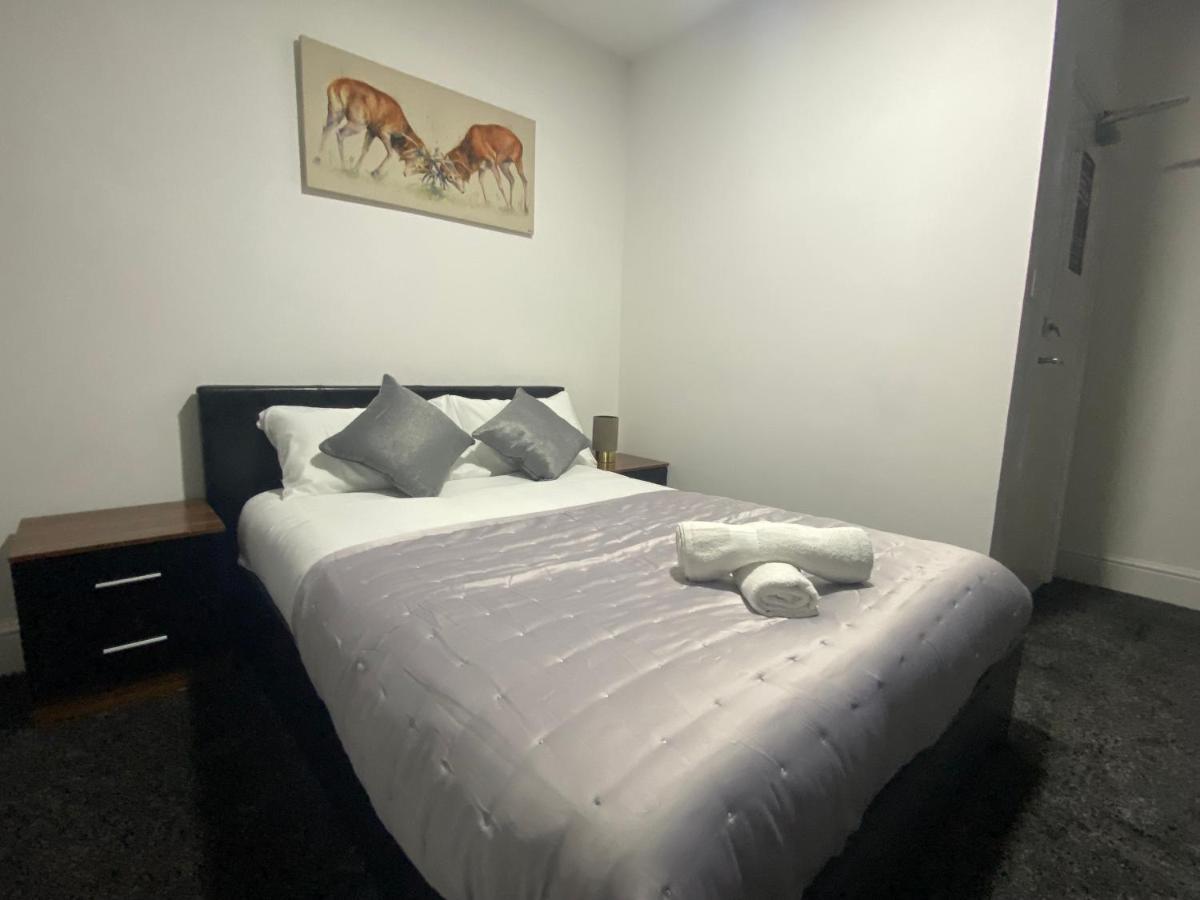 Hotel Royal Блекбърн Екстериор снимка