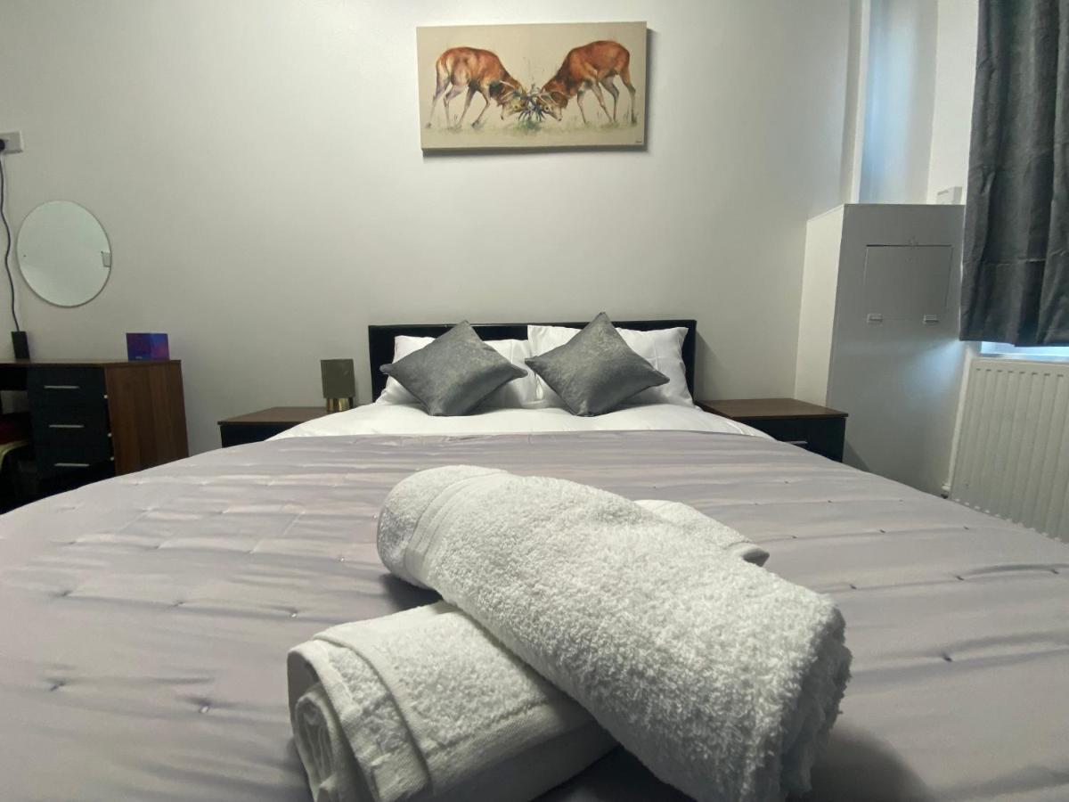 Hotel Royal Блекбърн Екстериор снимка