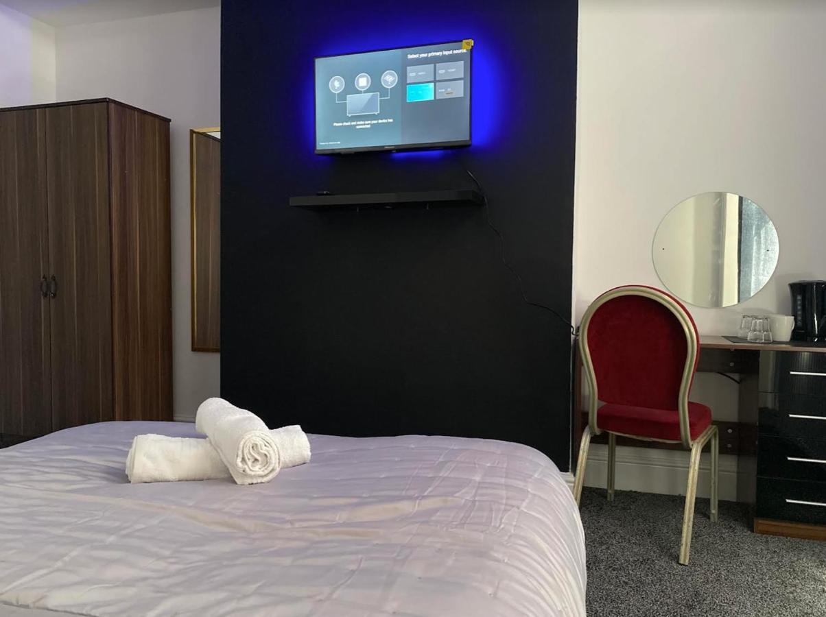 Hotel Royal Блекбърн Екстериор снимка